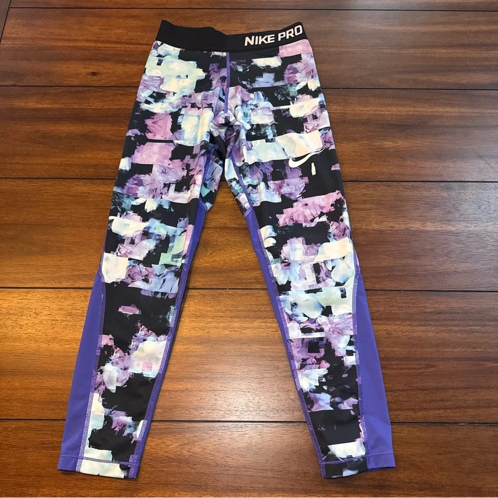 Nike Pro Youth Girls‎ Floral Jam Ankle Leggings Size Medium Purple